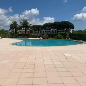  Appartement Spacious With Pool Located In The Marina Of