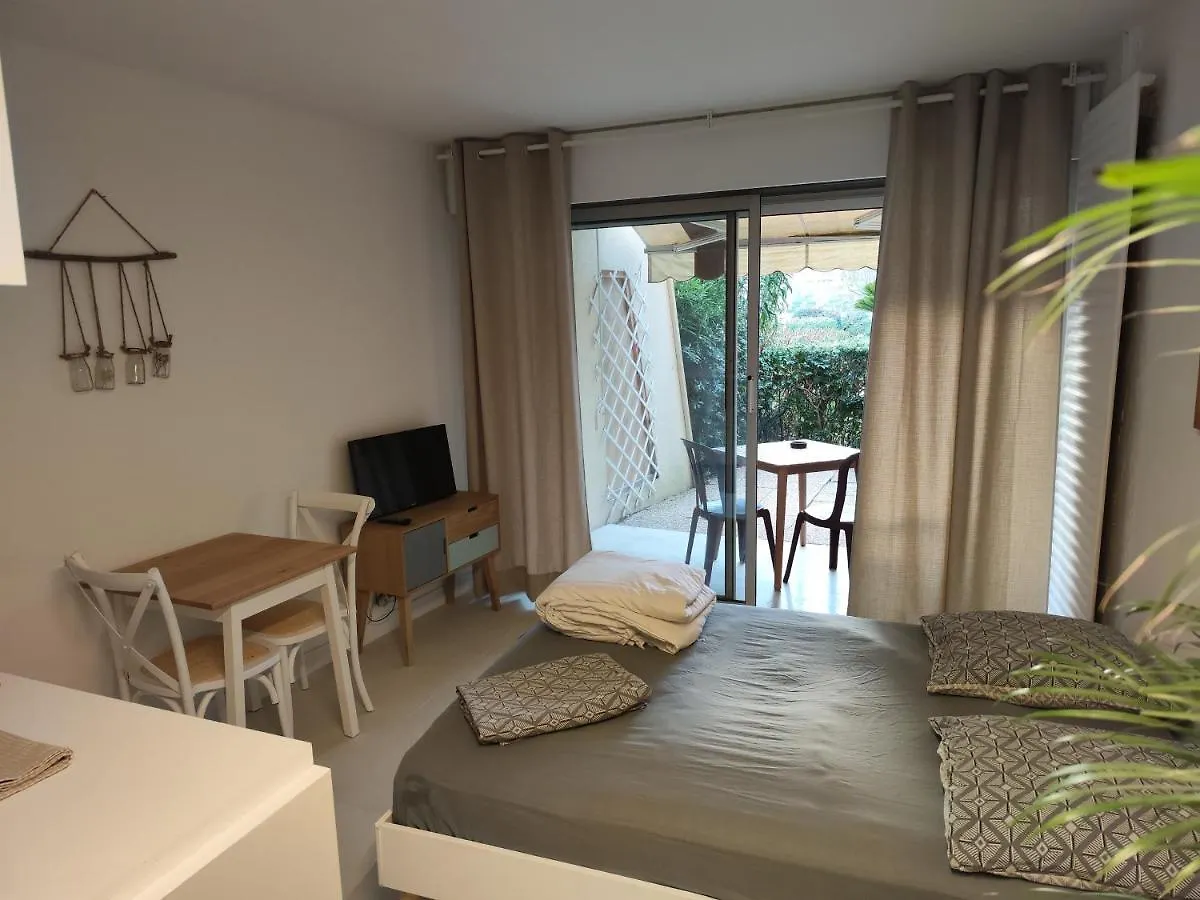 Appartement STUDIO Cannes Marina Mandelieu